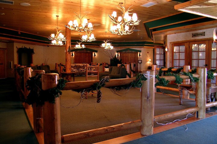 Hotel Interior 4 of 86