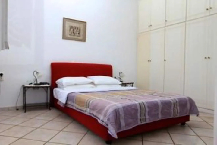 Room 3 of 10