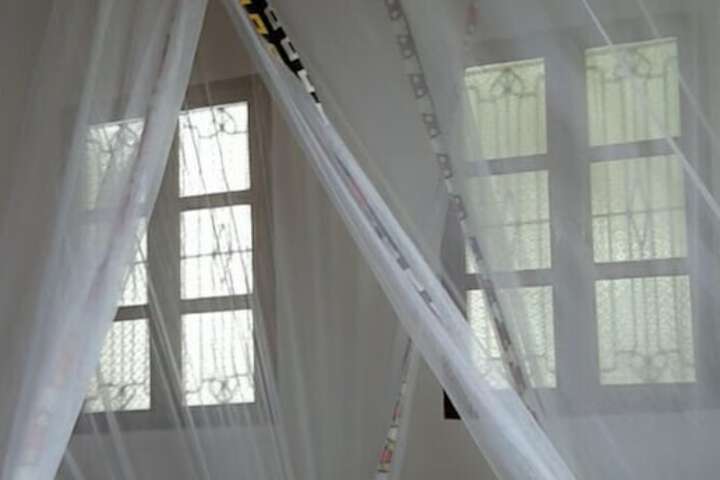 Room 10 of 25