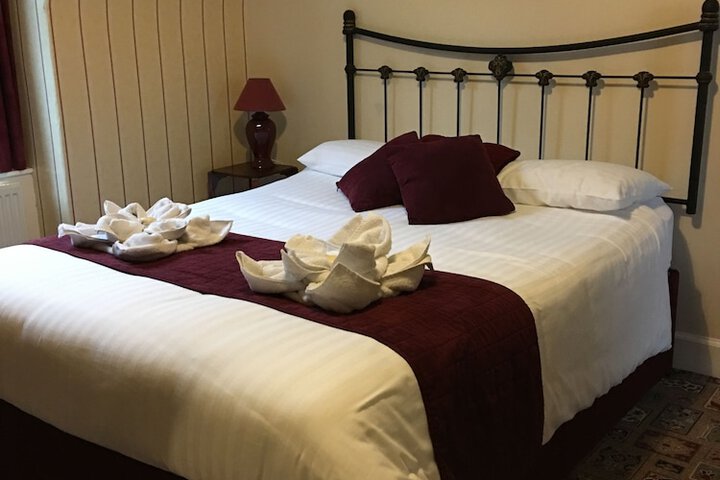 Room 11 of 25