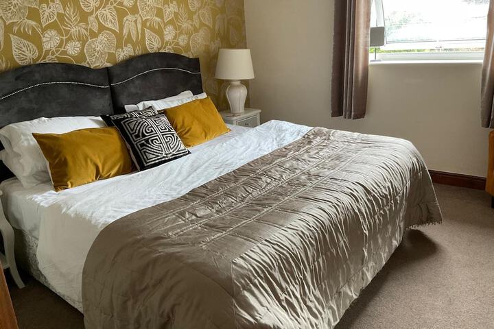 Room 4 of 19