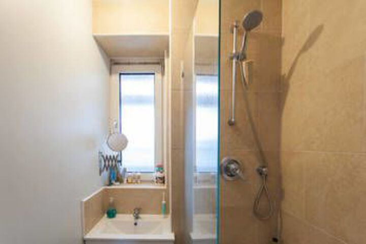 Room 4 of 29