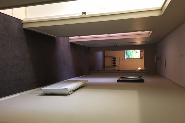 Room 50 of 92