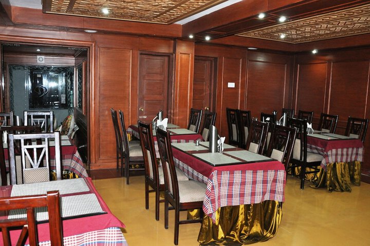 Dining Photos