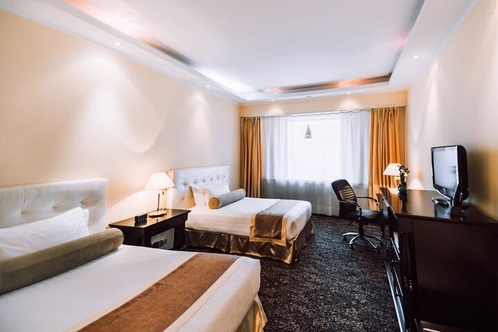 Room 3 of 52