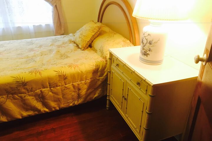Room 18 of 246