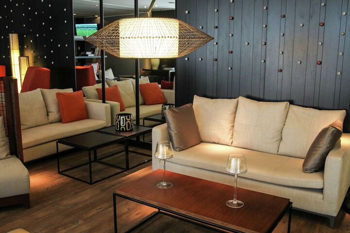 Guest Lobby