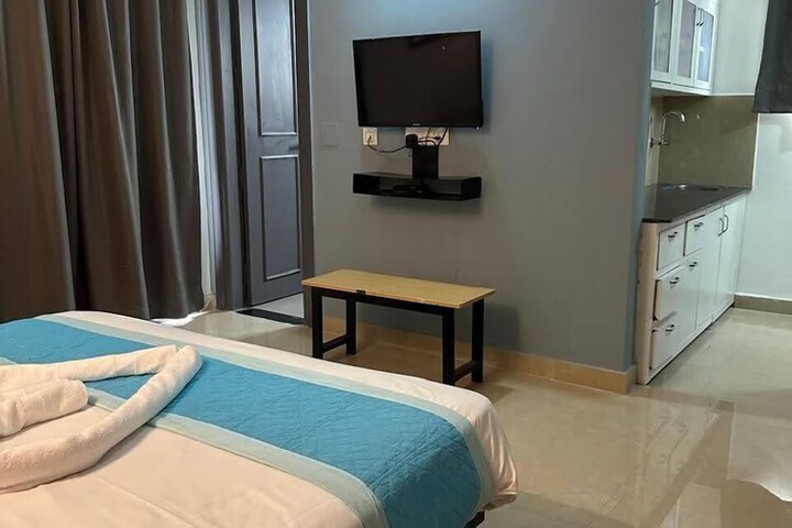 Room 25 of 43