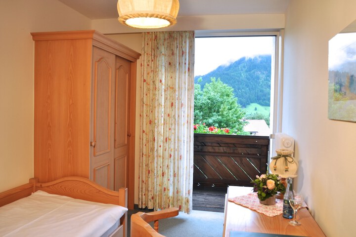 Room 7 of 22