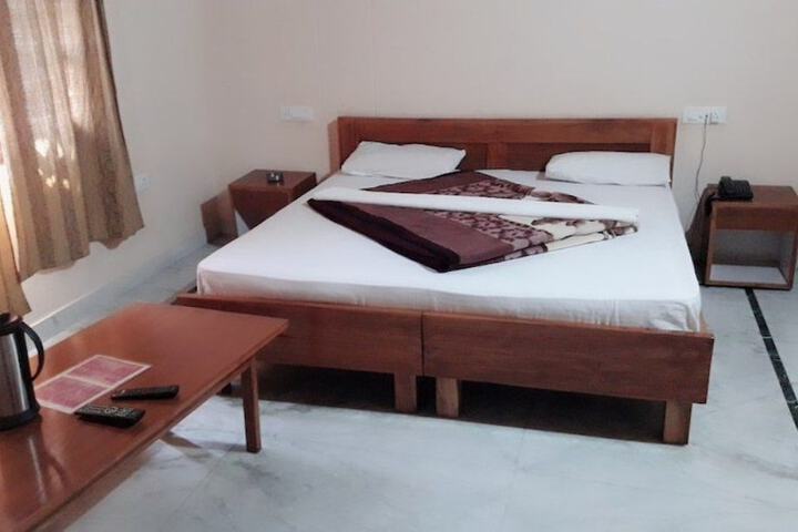 Room 14 of 29