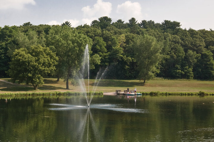 Image of Mirror Lake and Tamarack Resort