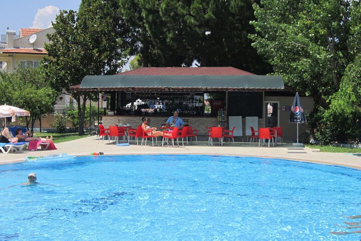 Pool Hotel