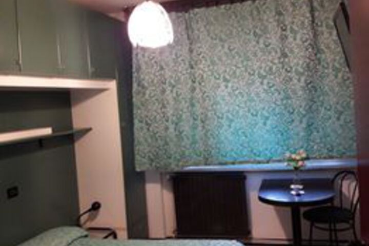 Room 13 of 29