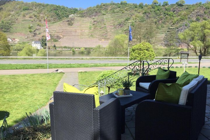 Terrace/Patio 3 of 31