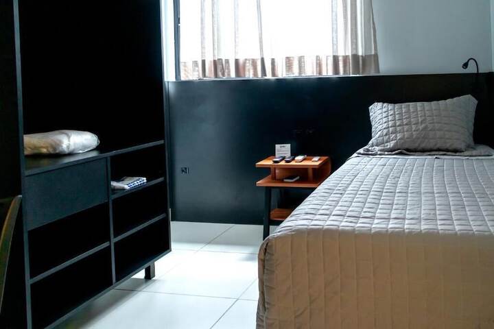 Room 9 of 33