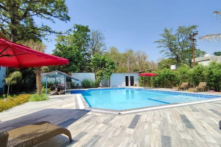 Pool 38 of 117