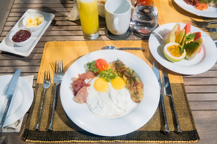 Breakfast/Coffee Service 37 of 54