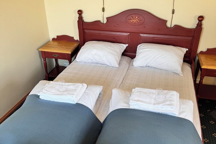 Room 3 of 11