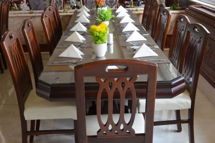 Dining 68 of 110