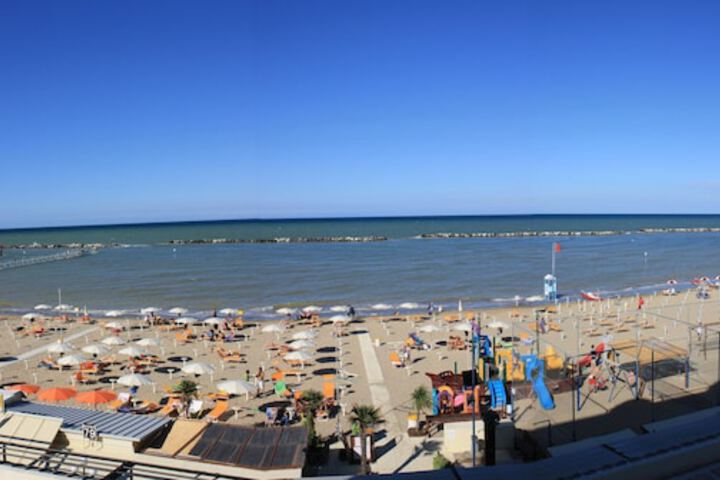 Beach 29 of 32