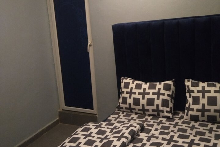 Room 5 of 39