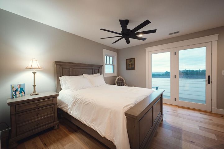 Room 38 of 188
