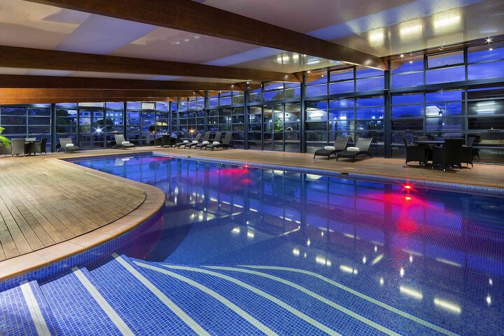 Pool 43 of 122