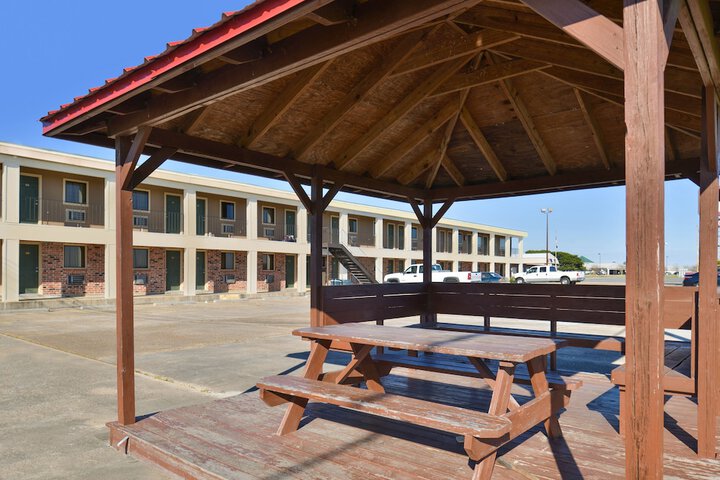 BBQ/picnic area