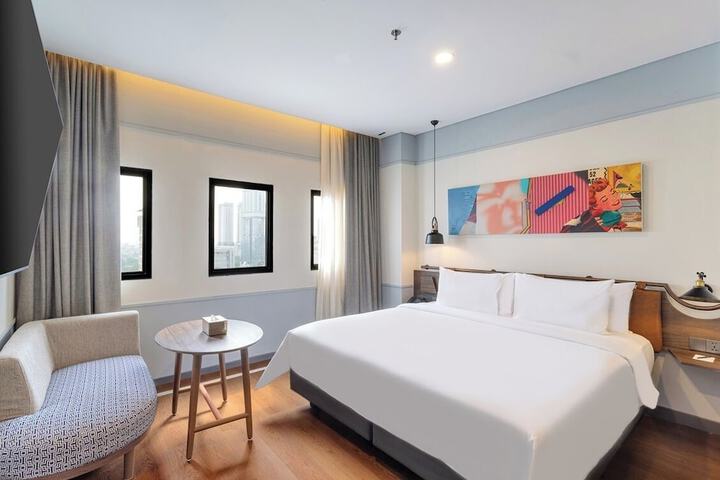 Room 8 of 20