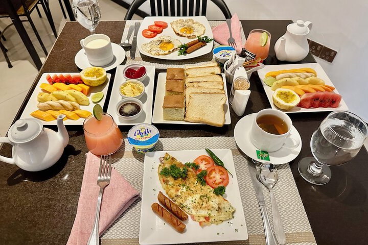 Breakfast/Coffee Service 15 of 23