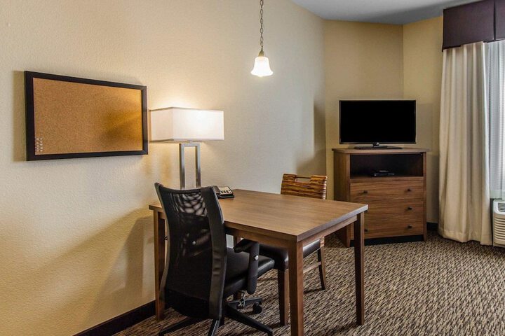 Room 7 of 26
