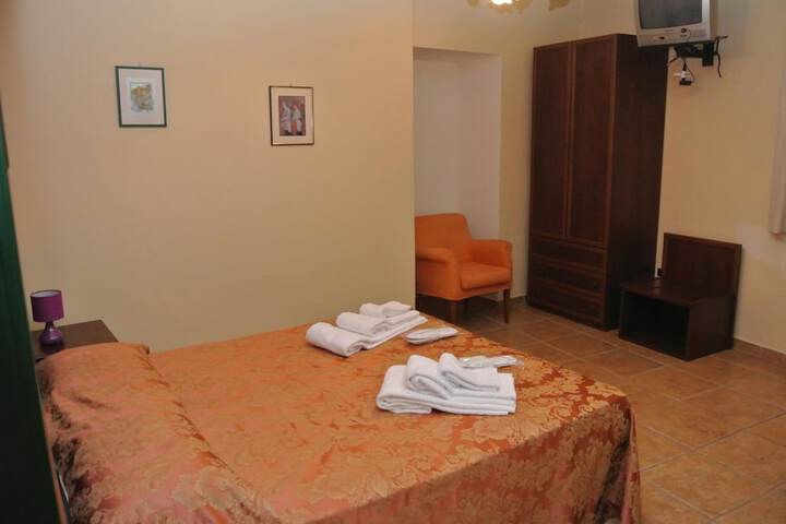 Room 13 of 45