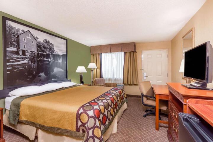 1 King Bed (7 of 12)