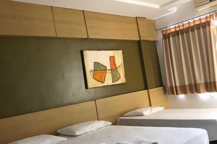 Room 18 of 32