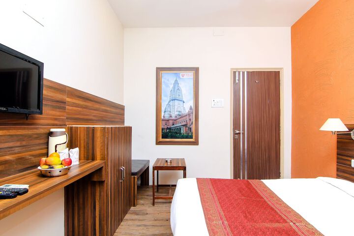 Room 29 of 34