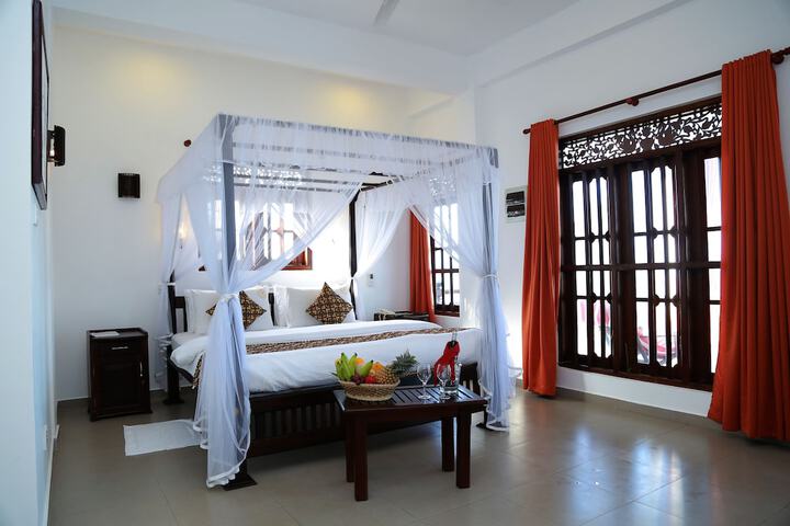 Room 2 of 34