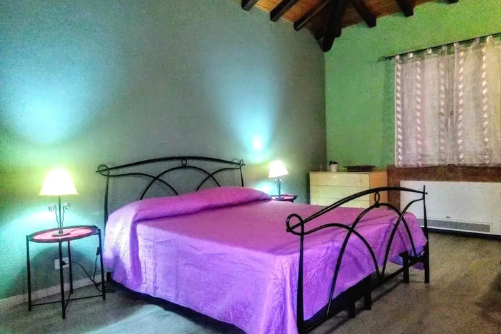 Room 4 of 17