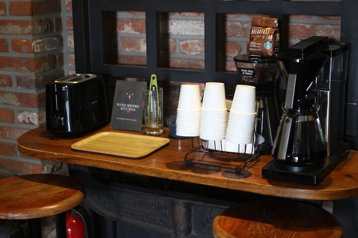 Breakfast/Coffee Service 61 of 92