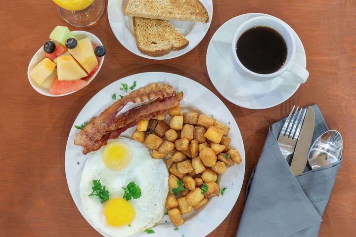 Breakfast area