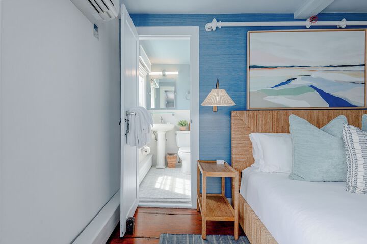 Room 45 of 70