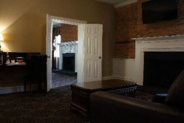 Room 36 of 53