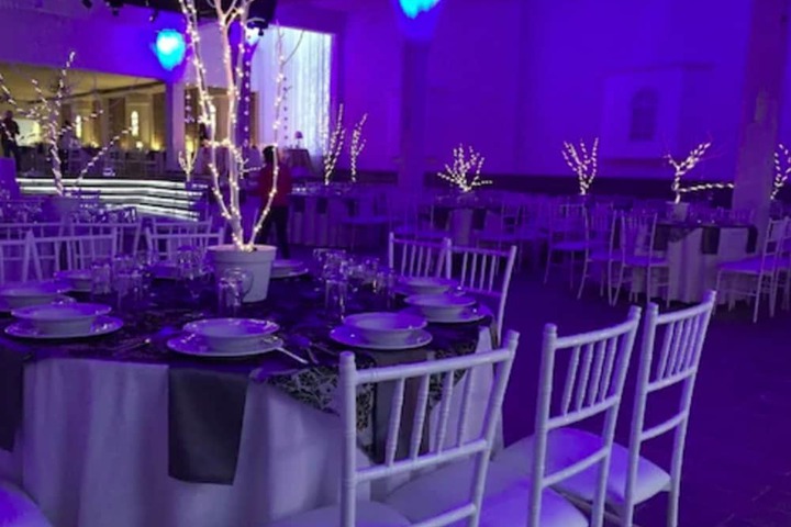 Ballroom/Hall 23 of 32