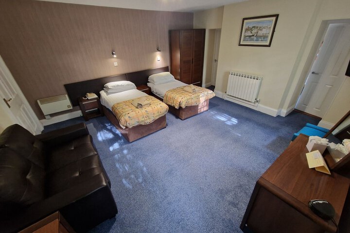 Room 18 of 36