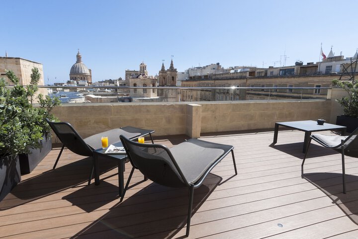 Terrace/Patio 30 of 77