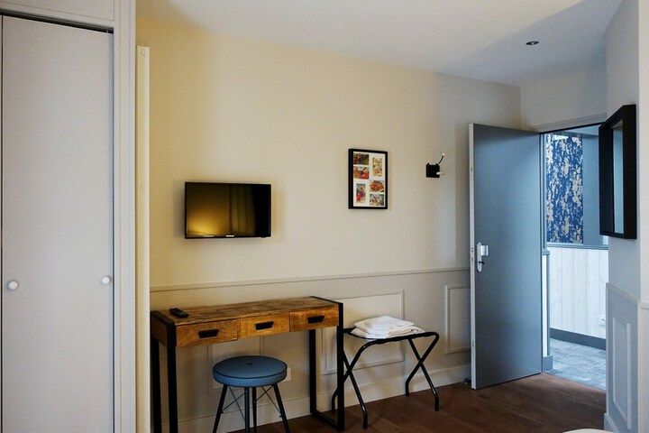 Hotel Interior 16 of 40