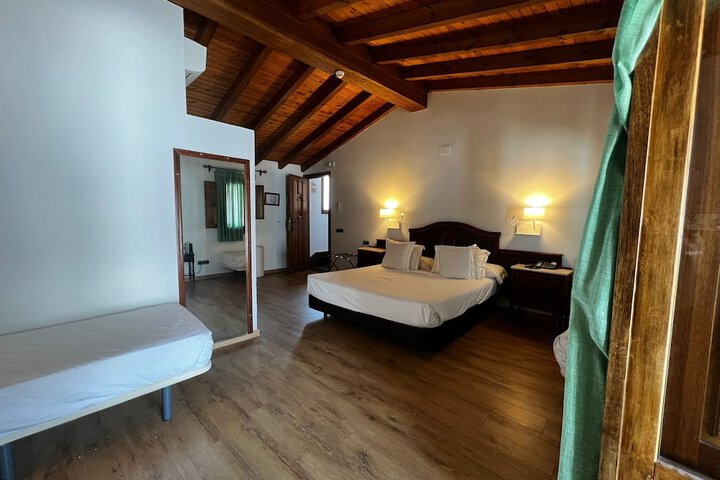 Room 43 of 119