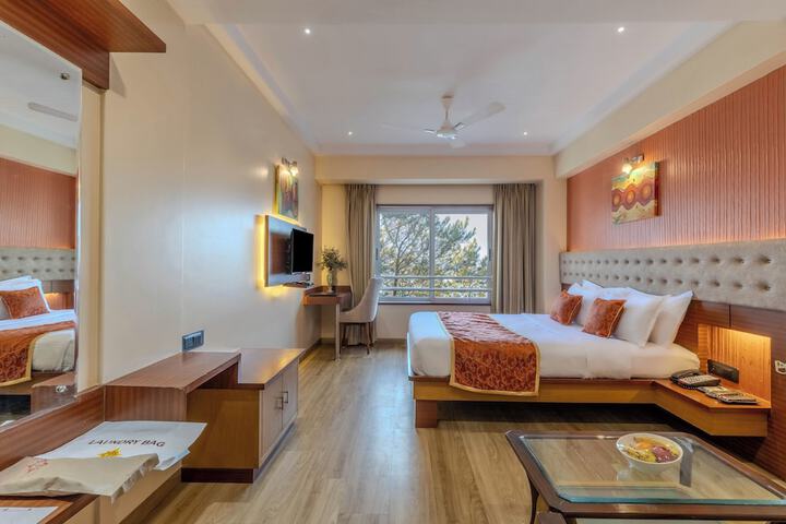 Room 18 of 48