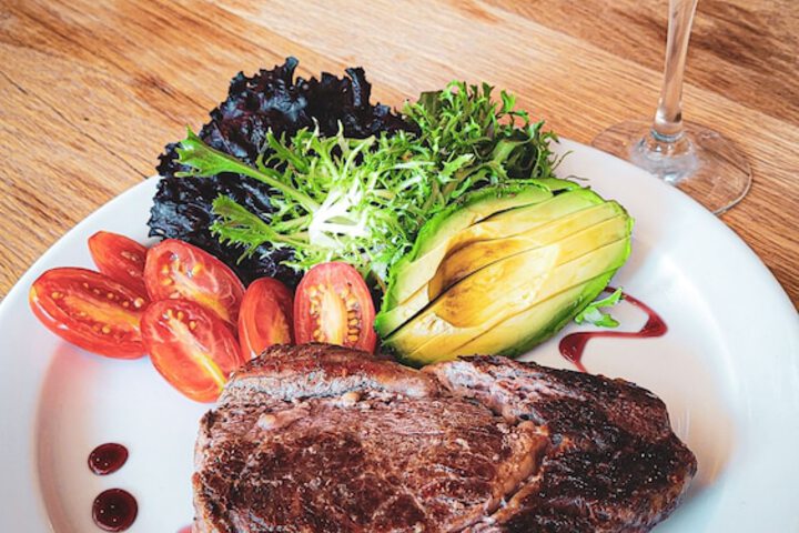 Dining 46 of 70