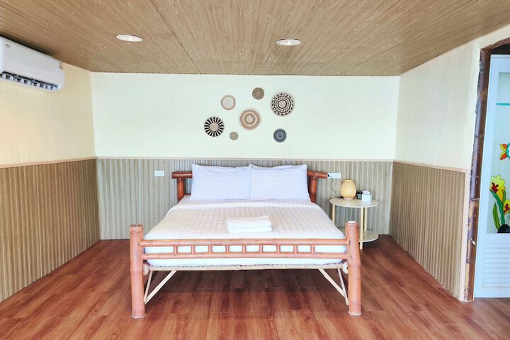 Room 19 of 65
