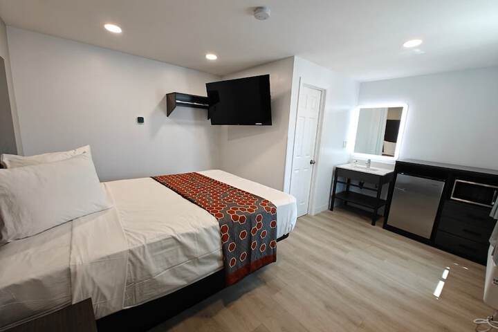 Room 11 of 63